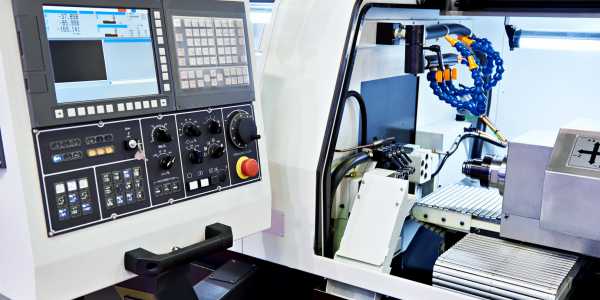 Die Schwerzerspanung hat sich von einer rein kraftorientierten zu einer hochpräzisen Fertigungsdisziplin entwickelt